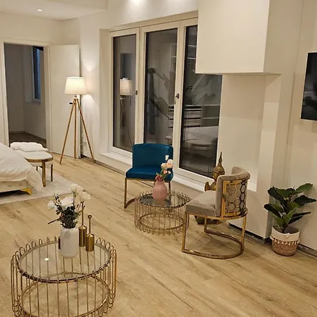 Apartment Amazing - Pool Gym Sauna Extra Buchbar *